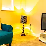 Stunning 3-Bed Risa House In Beeston Nottingham