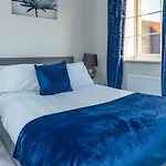 Stunning 3-Bed Risa House In Beeston Nottingham
